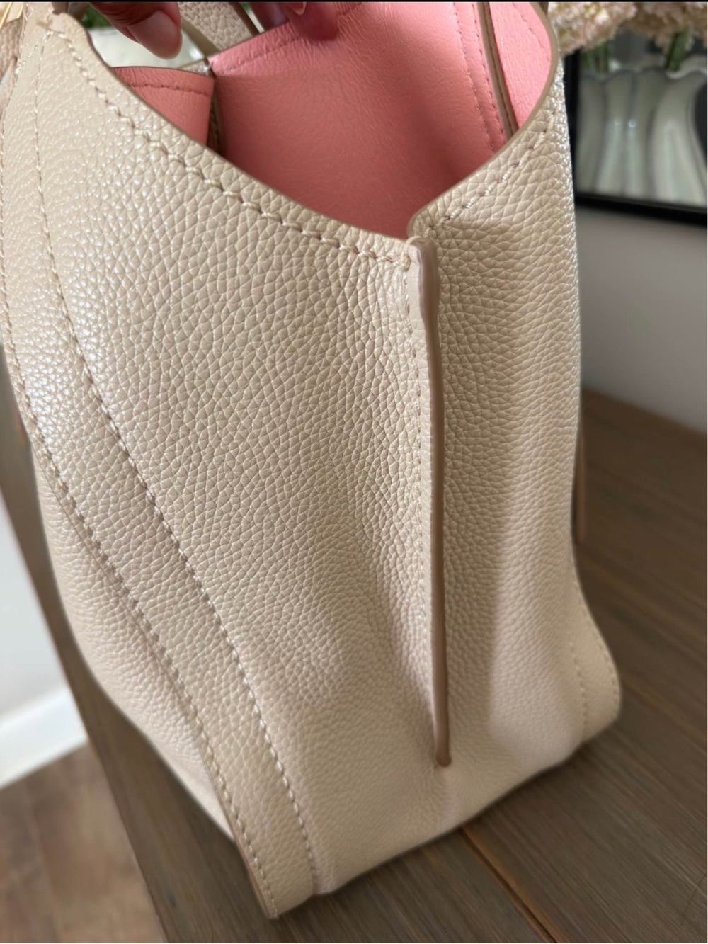 Marc Jacobs Director Tote - Picture 3 of 5